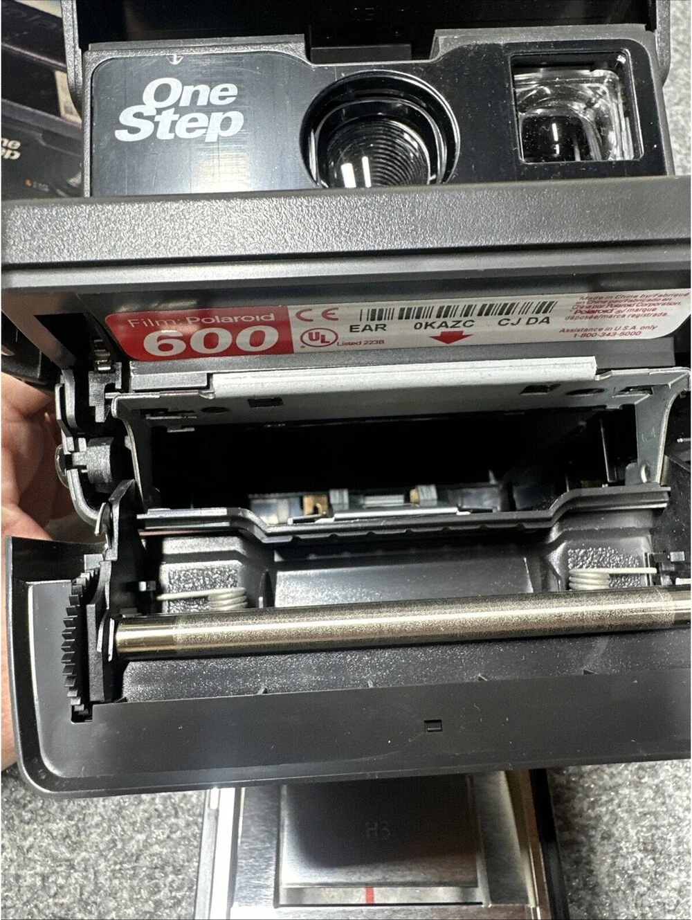 Polaroid OneStep 600 Instant Film Camera ￼open Box Untested